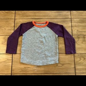 Mini Boden raglan long sleeved t-shirt- excellent used condition! Size 3-4T
